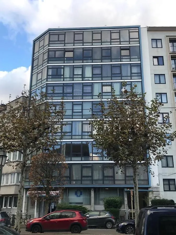 Brussels By Night Panoramic Studio Apartment For 2
